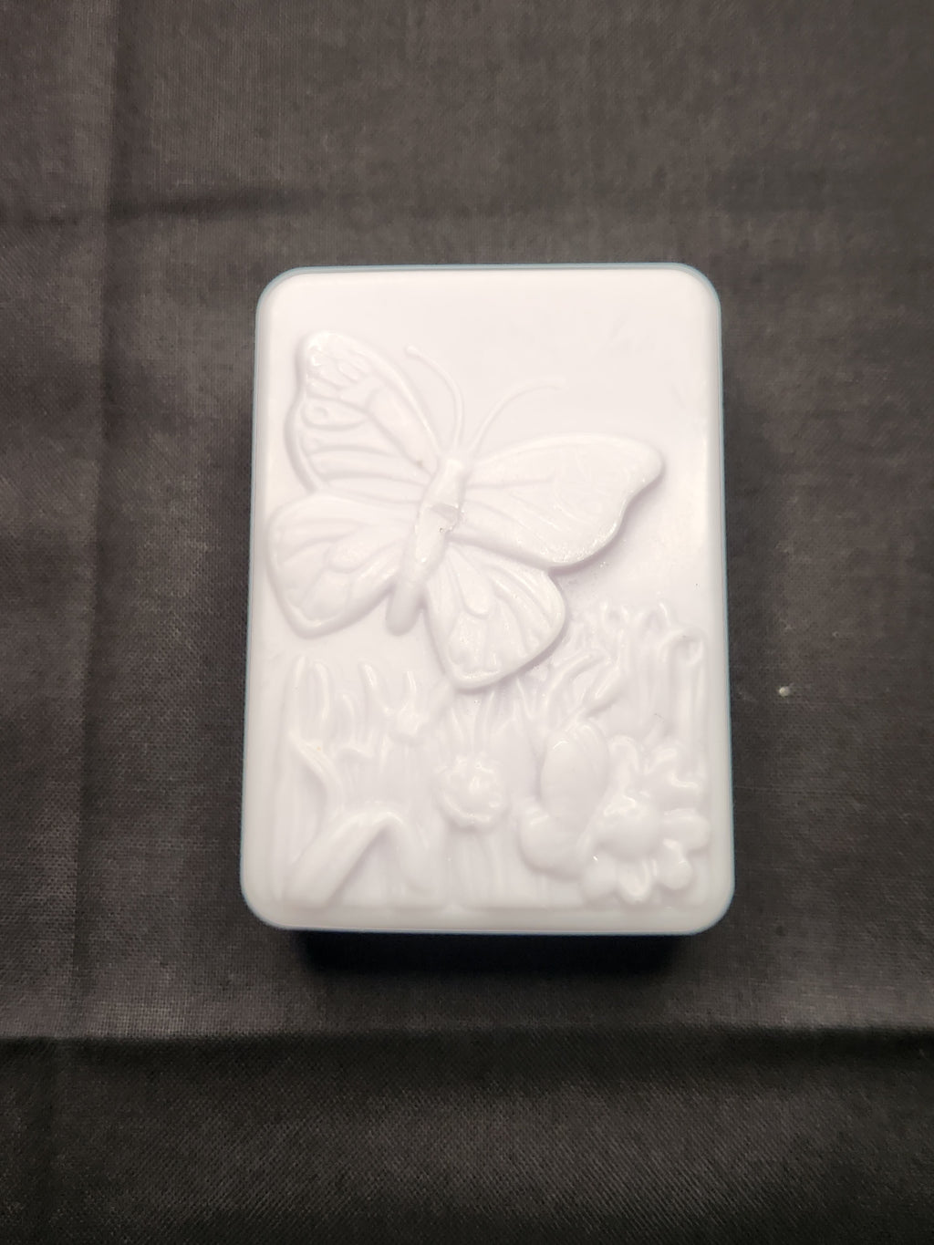 Honeysuckle Tallow Soap with Jojoba Oil  4oz. Bar